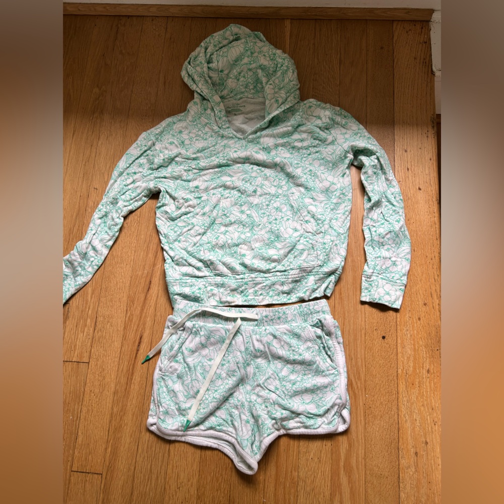Vineyard Vines Green Floral Apparel